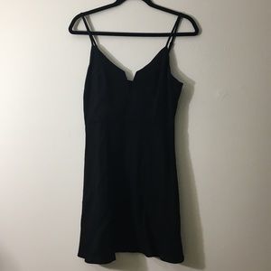 Lottie Moss V-dip Black linen dress